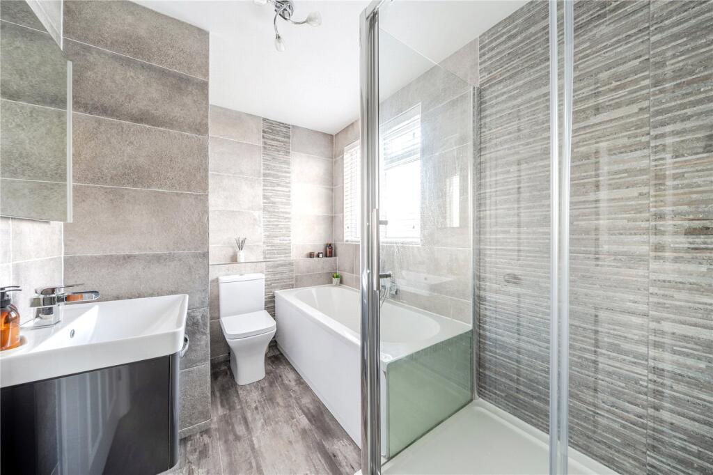 House in Pudsey, Bagley, Rodley - More