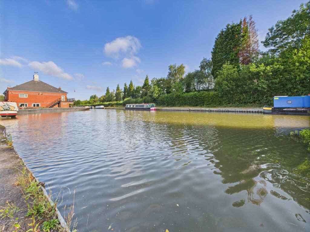 Additional image 8 of Robeys Lane, Tamworth, B78