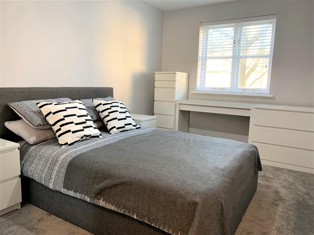 Apartment in Watford - View 2