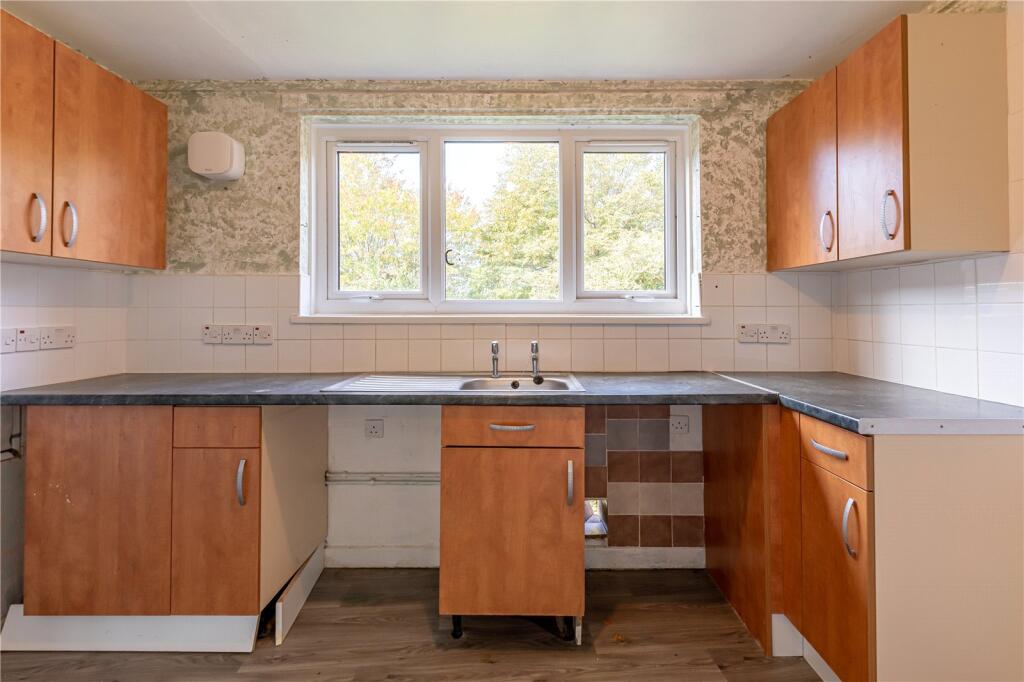 Apartment in Swindon - View 5
