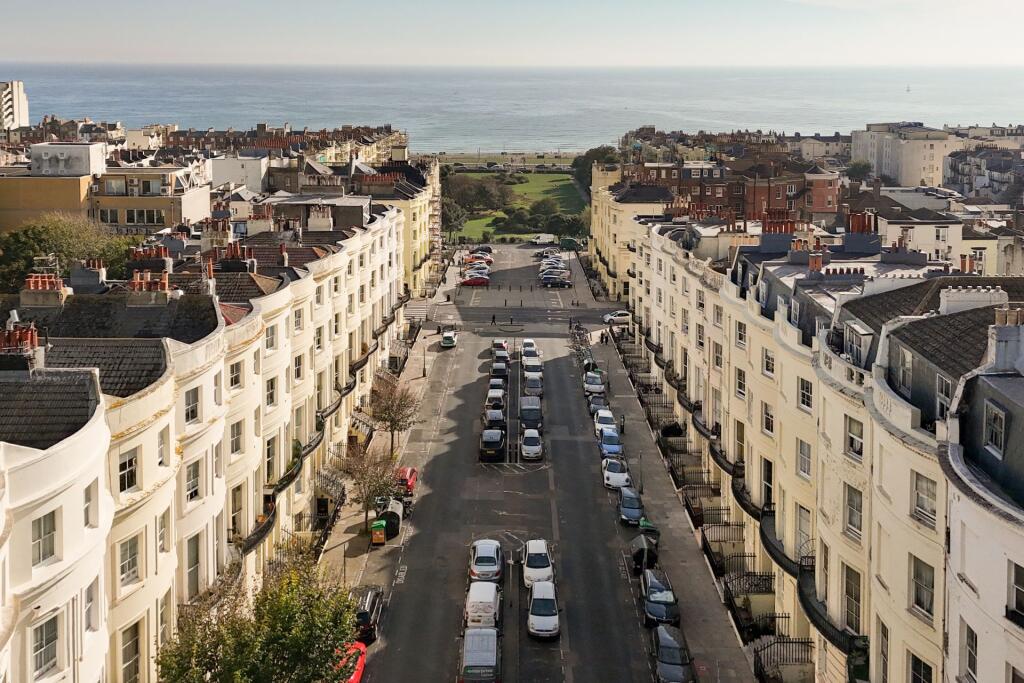 Brunswick Place, Hove photo 3