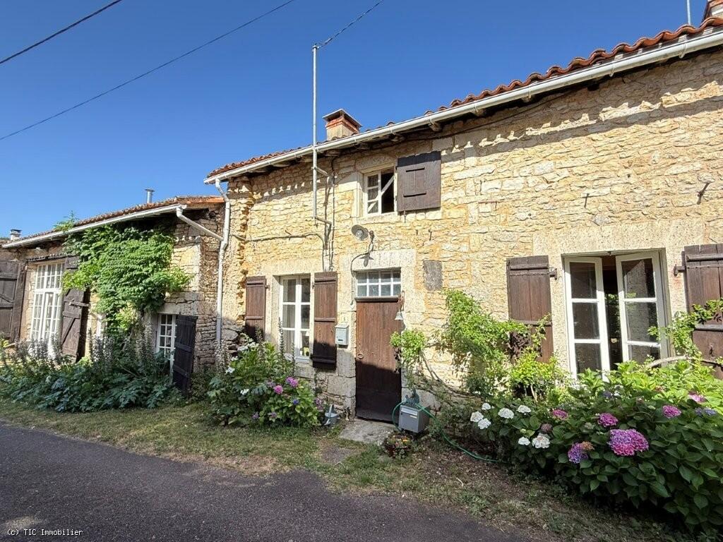 Main image of property: Champagne-Mouton, Poitou-Charentes, 16350, France