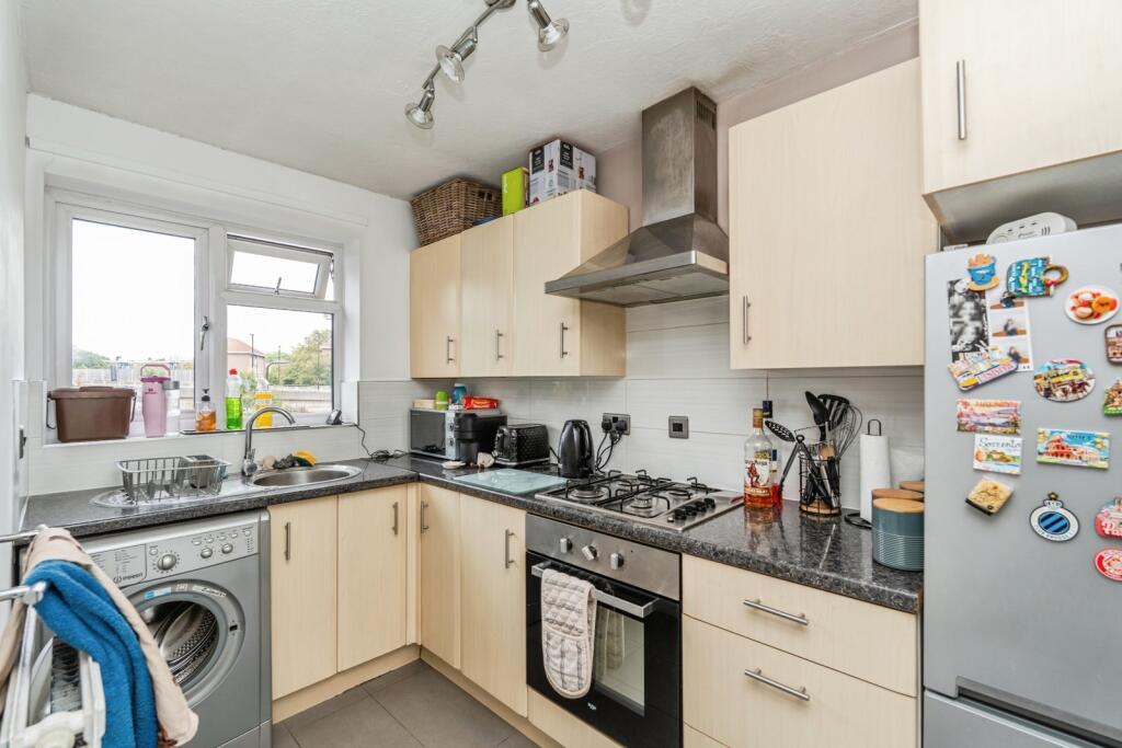 Apartment in Southampton - More