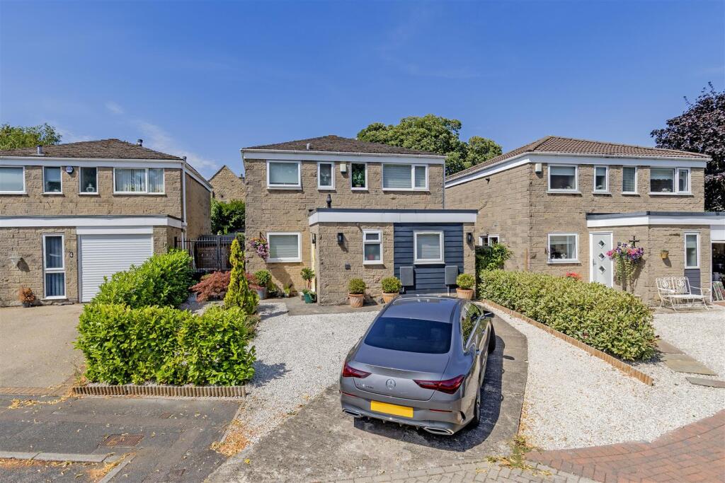 Main image of property: Vicarage Close, Heath, Chesterfield