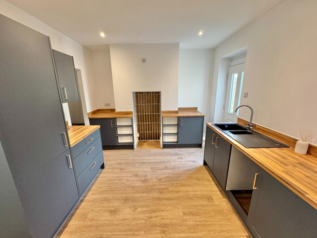 House in Plymouth - View 4