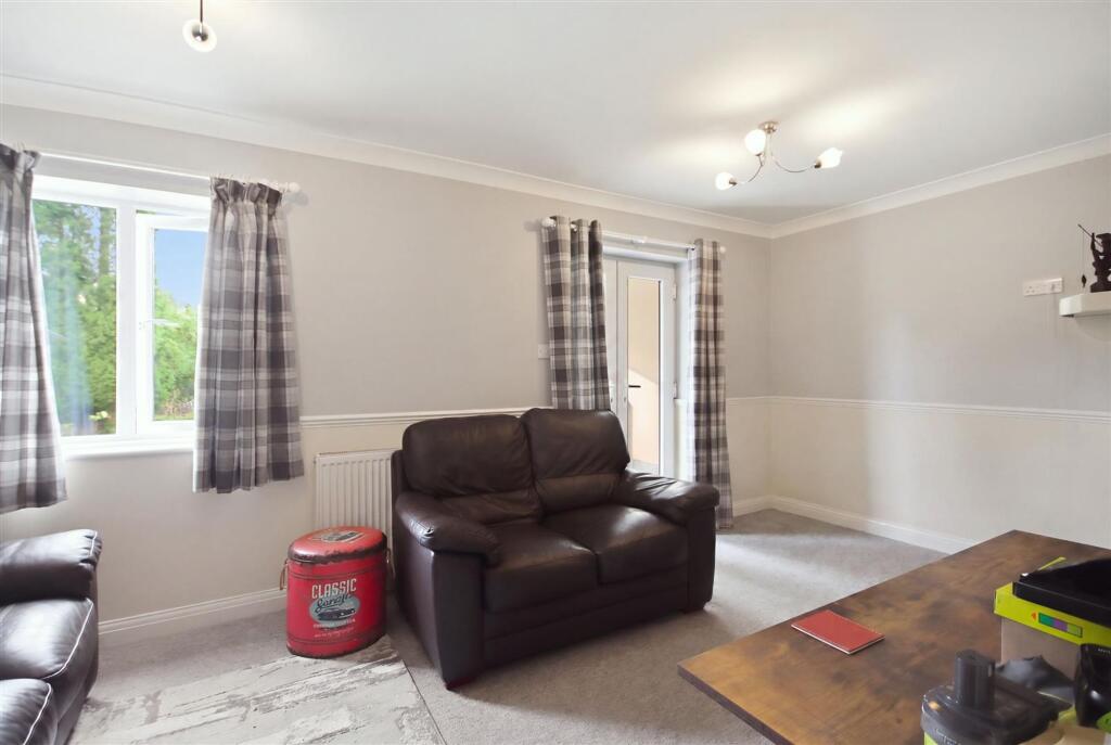 House in Derby - View 5