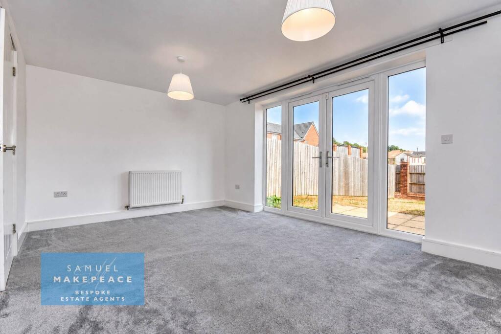 House in Stoke-on-Trent - View 4