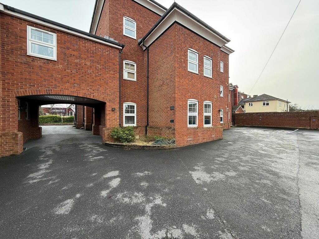 Main image of property: Fairfield mansions, Alphington Road