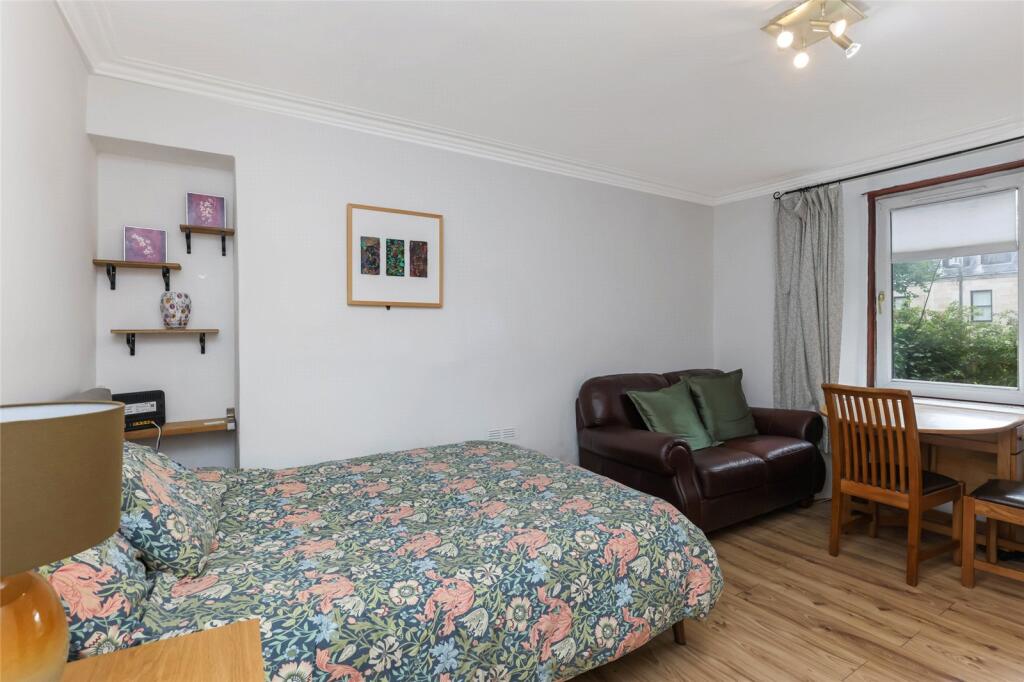 Apartment in Glasgow, North Kelvinside, Hillhead - View 3