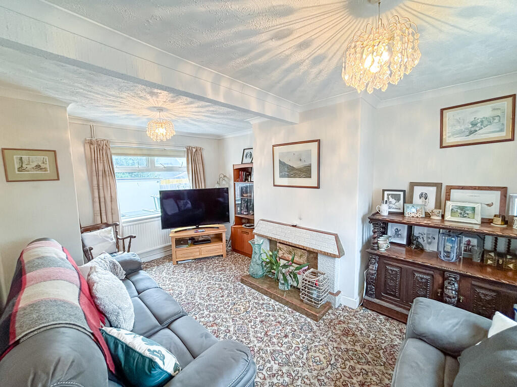 House in Newport - View 2
