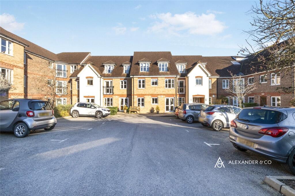 Main image of property: Buckingham Road, Brackley, Northamptonshire, NN13