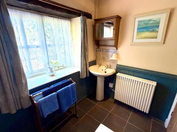 The Cottage - bathroom