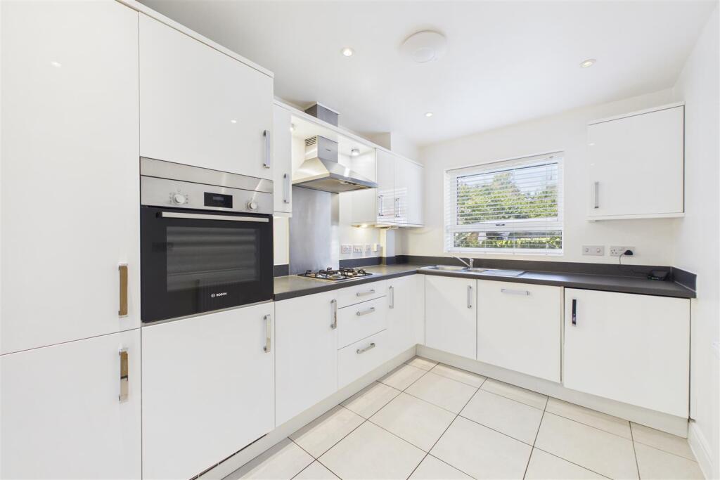 House in Chichester, Maudlin, Westhampnett - View 4