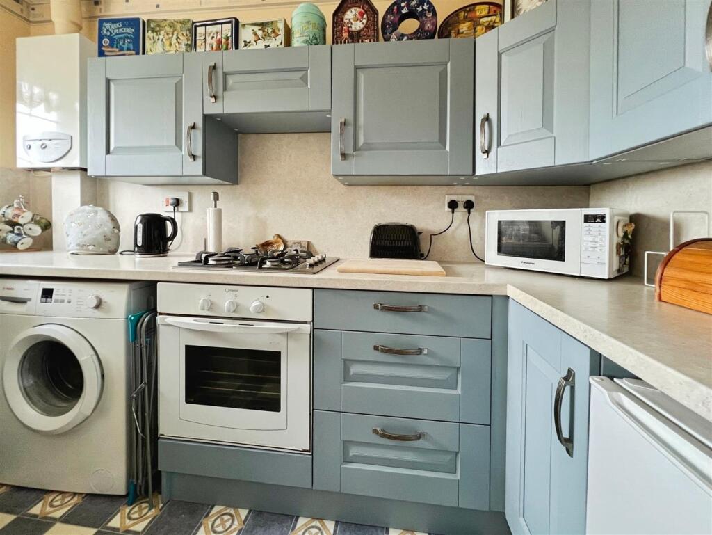 Tay Court, Bradford, BD2 2BW - More