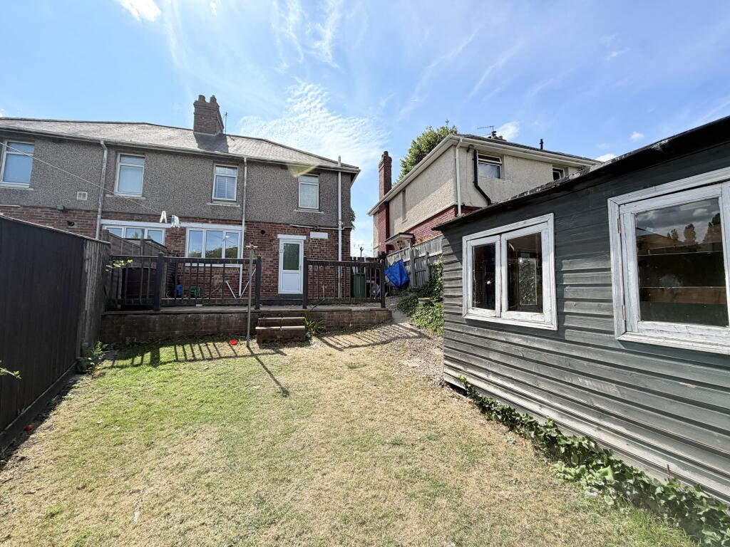House in Stockton-on-Tees, Grangefield - More