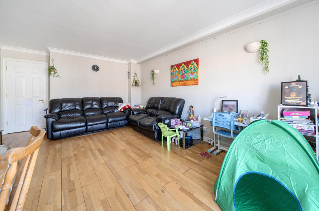 Main image of property: Britannia Court, The Strand