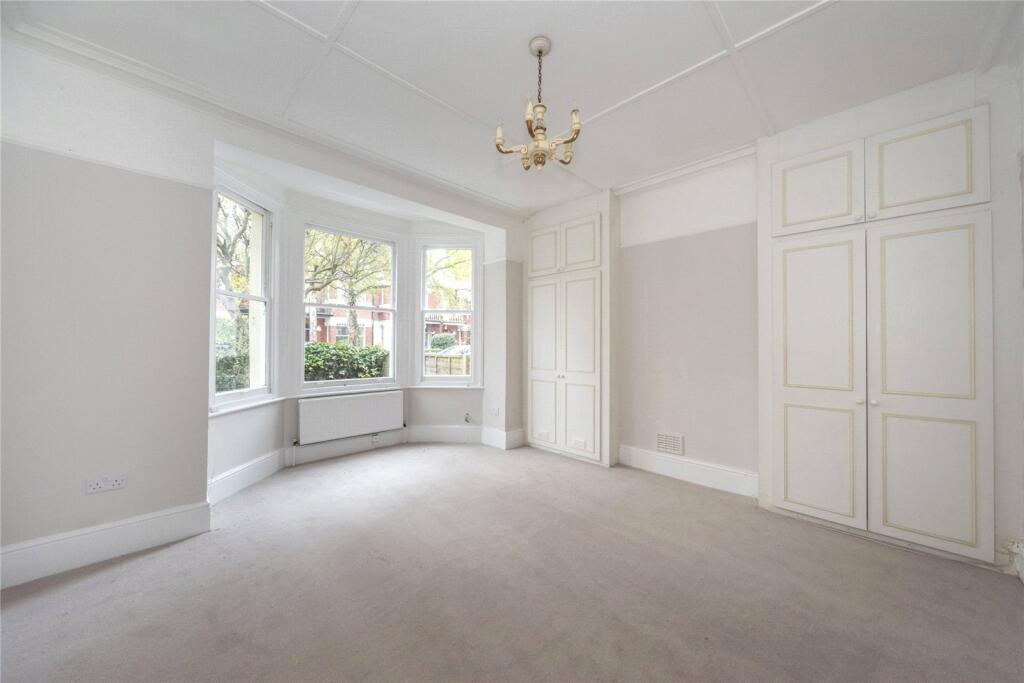 Apartment in London - View 2