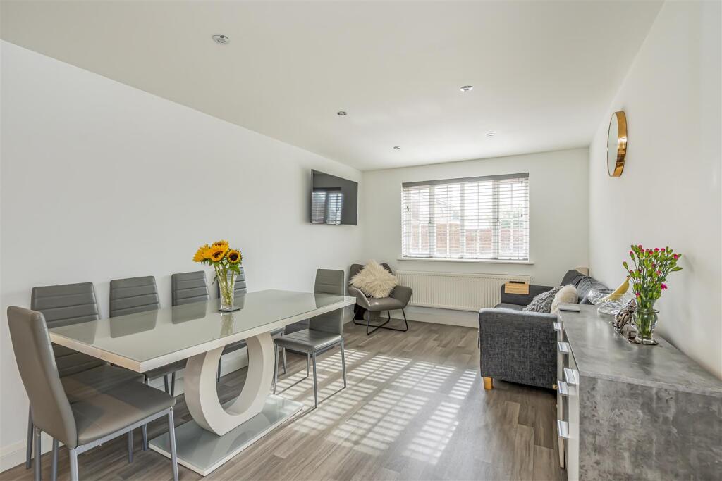 House in Portsmouth - View 3