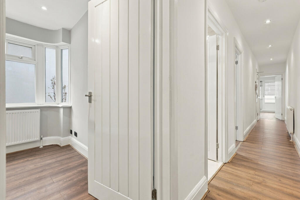 Apartment in Southend-on-Sea, Milton, Westcliff-on-Sea - More