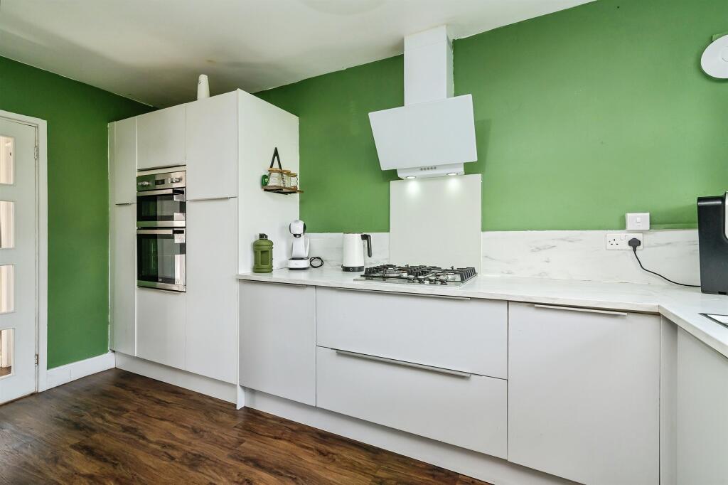 House in Nottingham, Clifton - View 5