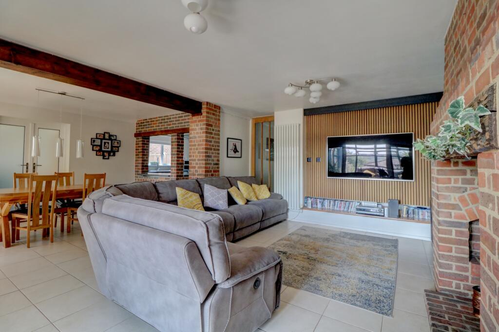 House in Canterbury - View 2