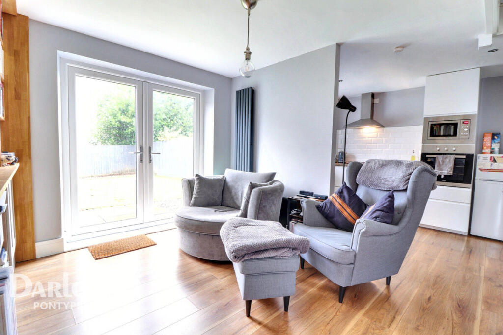 Main image of property: Cefn Close, Pontypridd