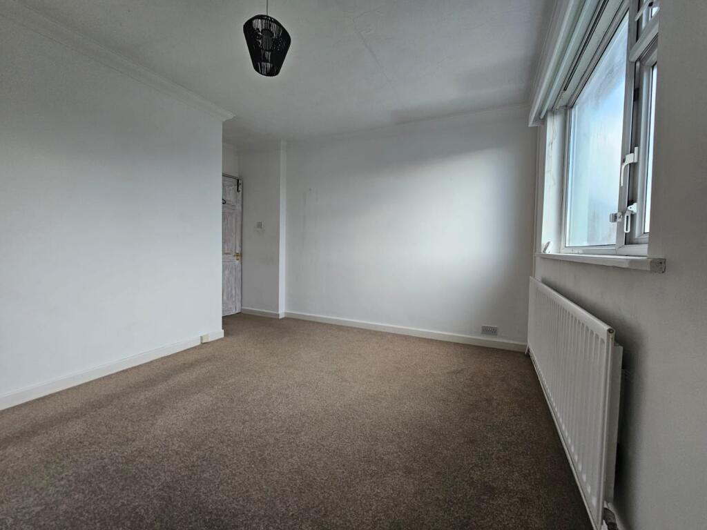 Rookwood Close, Cardiff, South Glamorgan photo 5