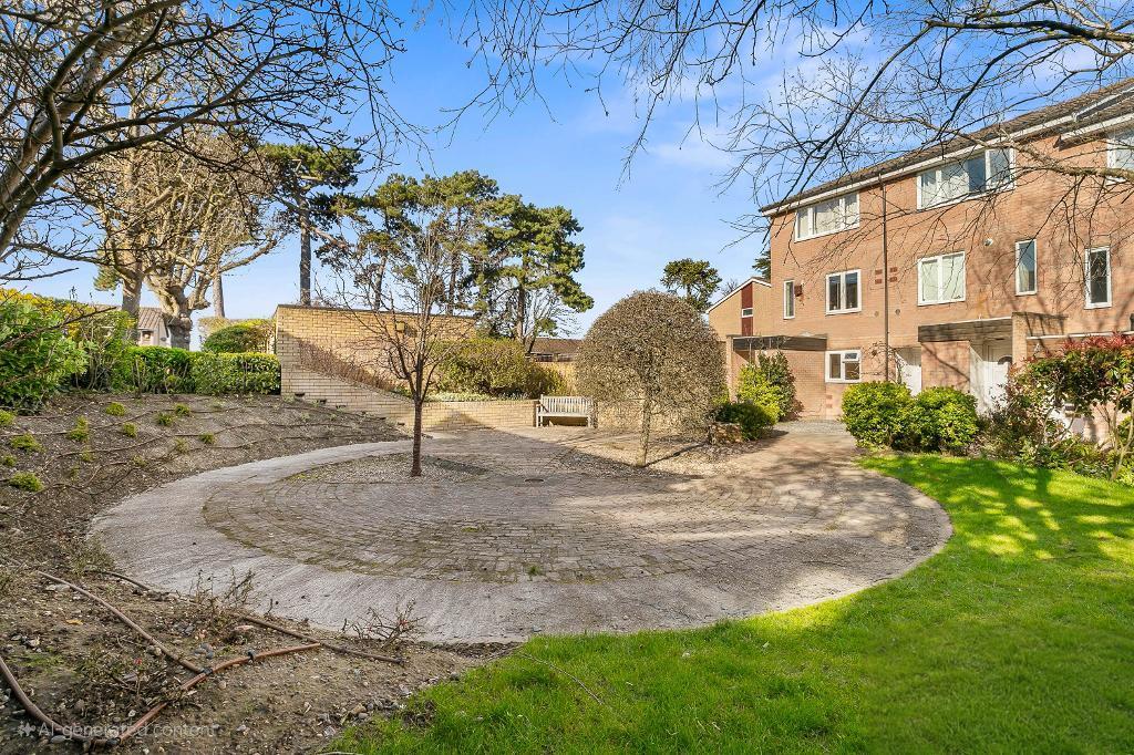 Main image of property: Green Acres, CROYDON, Surrey, CR0 5UW