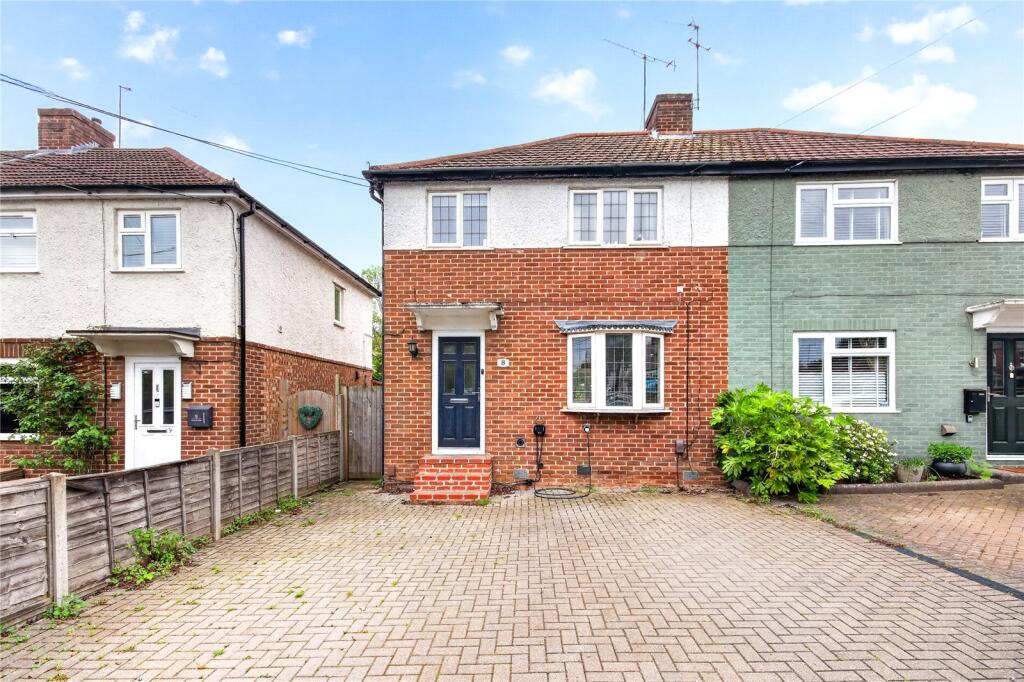 Main image of property: Rounds Hill, Wokingham Road, Bracknell, Berkshire, RG42