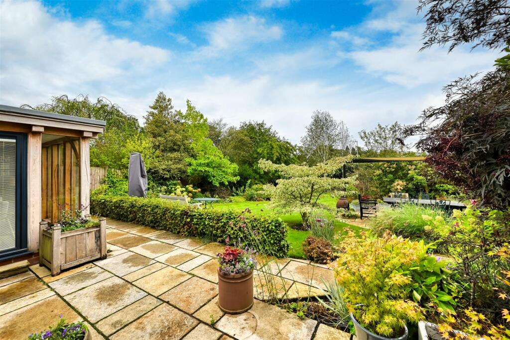 House in Wolverhampton - View 4