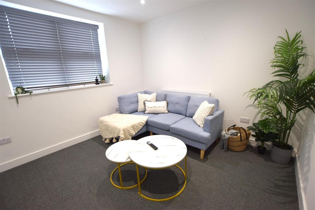 Main image of property: Sincil Bank - Student House - 26/27