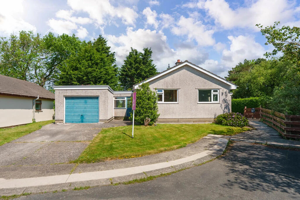 Main image of property: 32, Ballalough Estate, Andreas