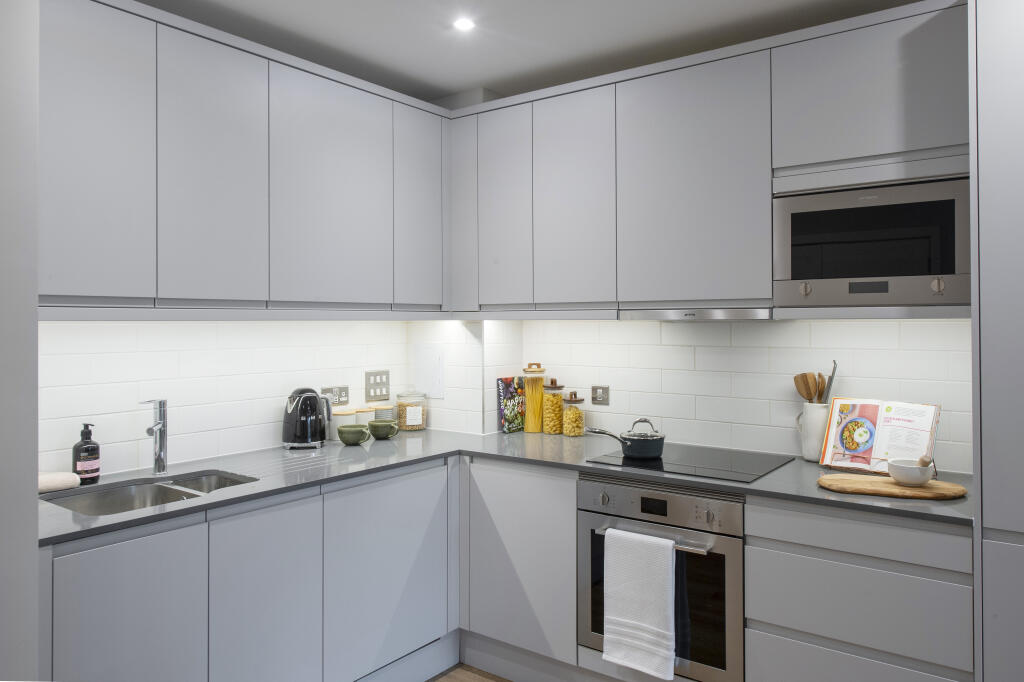 Main image of property: Moat Street, London, SW11