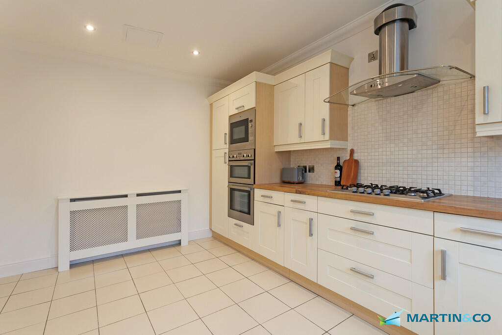 House in Kilmarnock, South Ayrshire - More