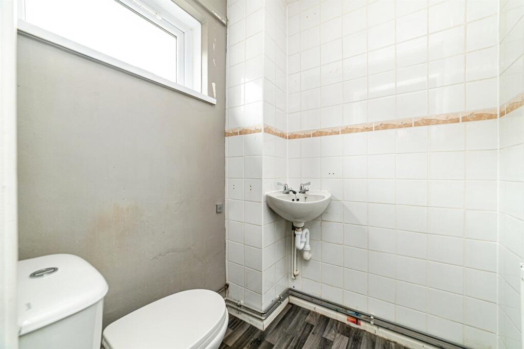 House in Basingstoke and Deane, Basingstoke - More