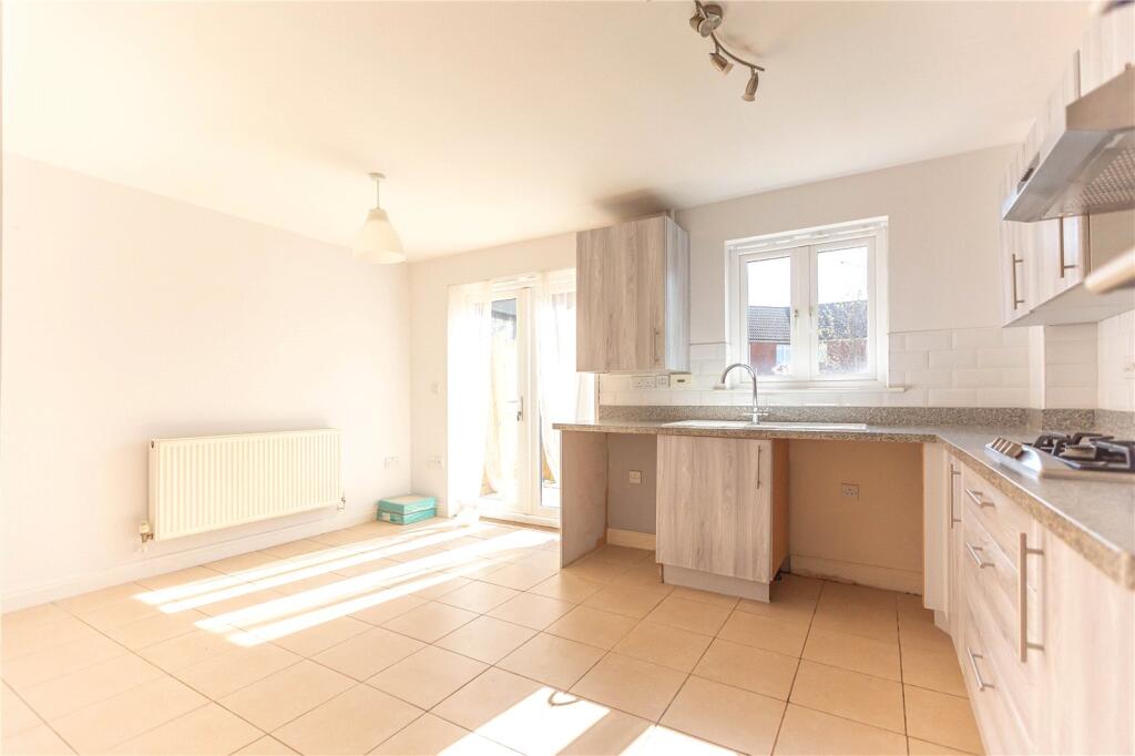 5 bedroom terraced house for rent
