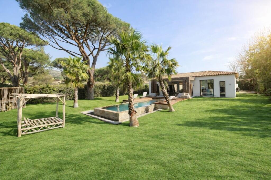 Main image of property: Grimaud, Var, Provence-Alps-Cote d`Azur