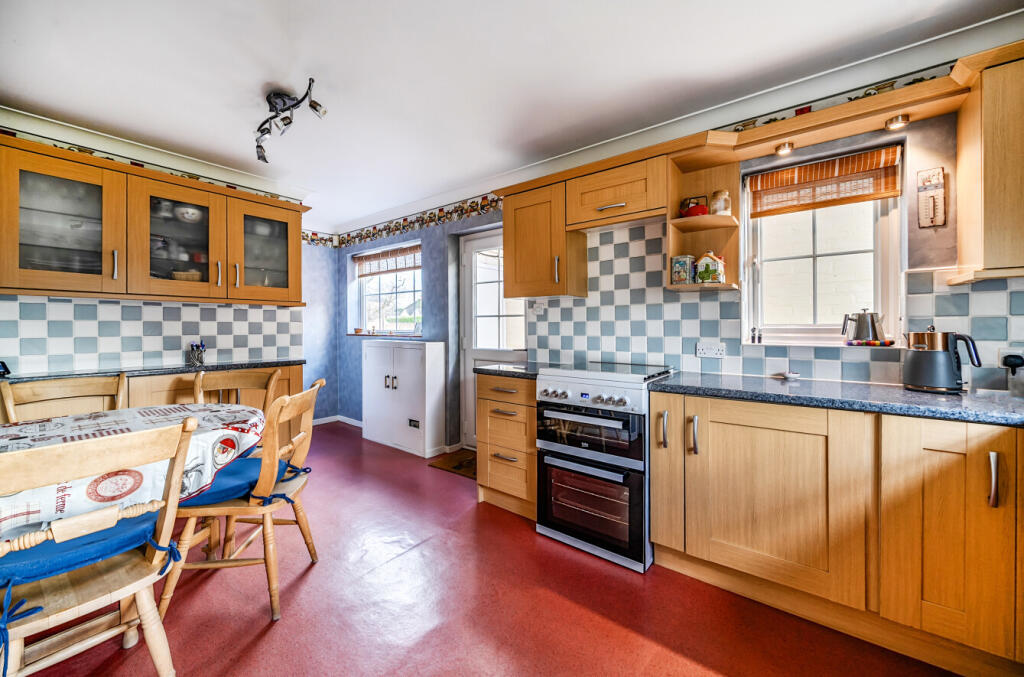Dashwood Close, Bracknell, Berkshire, RG12 photo 4