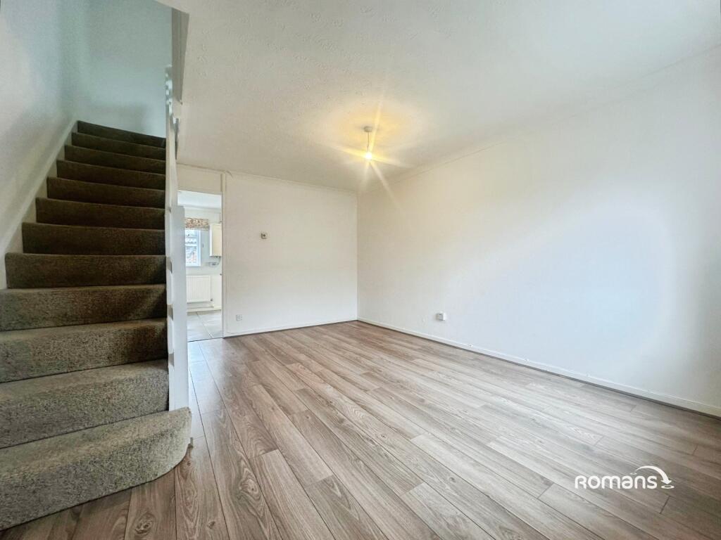 House in Basingstoke and Deane, Basingstoke - More