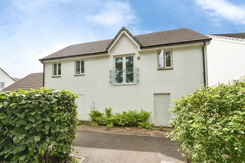 Main image of property: Hawthorn Place, Uffculme, Cullompton