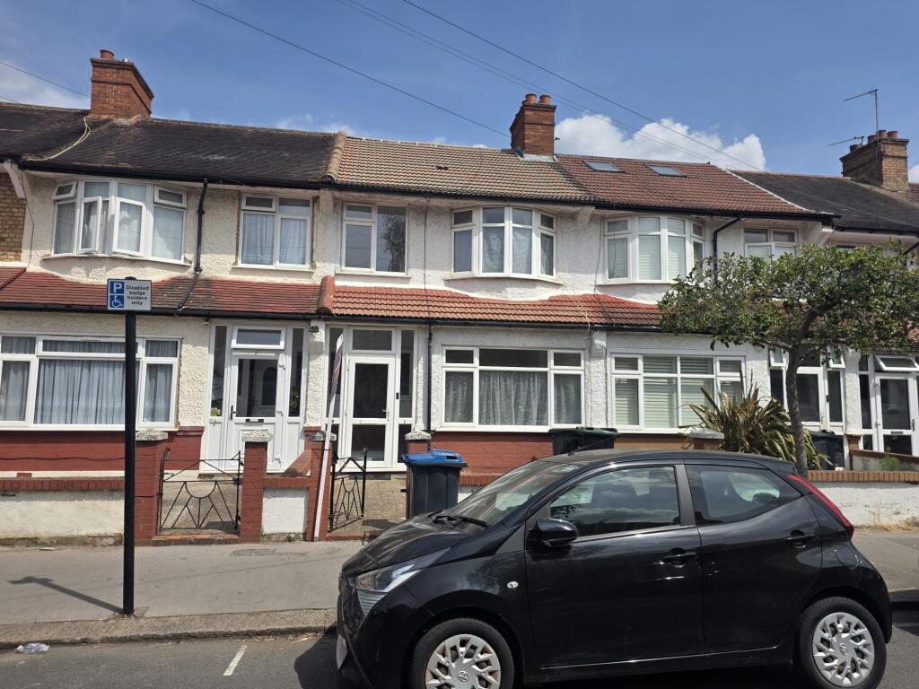 Main image of property: Chipstead Avenue, Thornton Heath, CR7