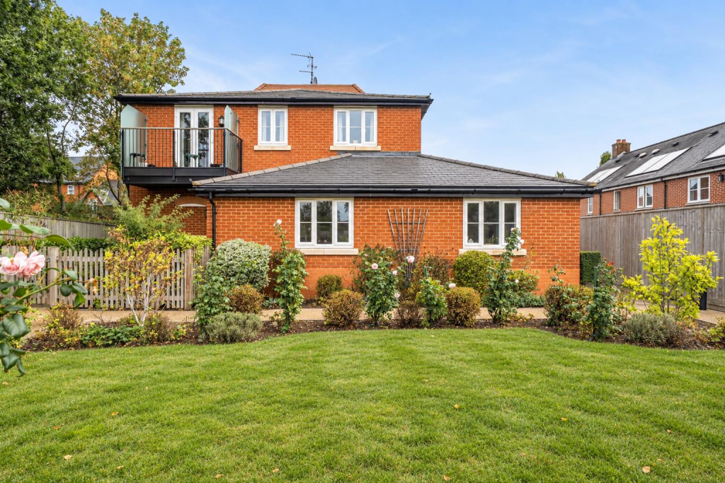 Main image of property: Seymour Court, Thame
