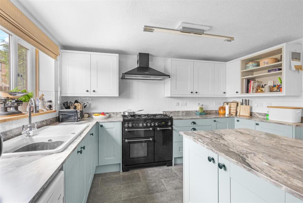 House in Kettering, Leisure Village - View 5