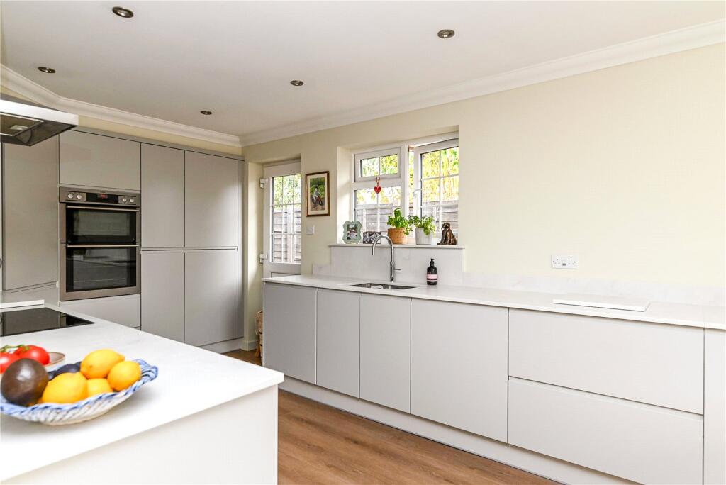 House in New Forest, Hordle - View 4