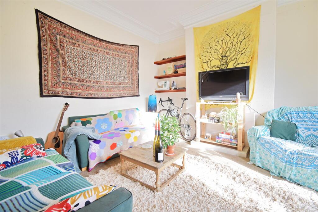 House in Sheffield, Crookesmoor, Broomhill - View 4