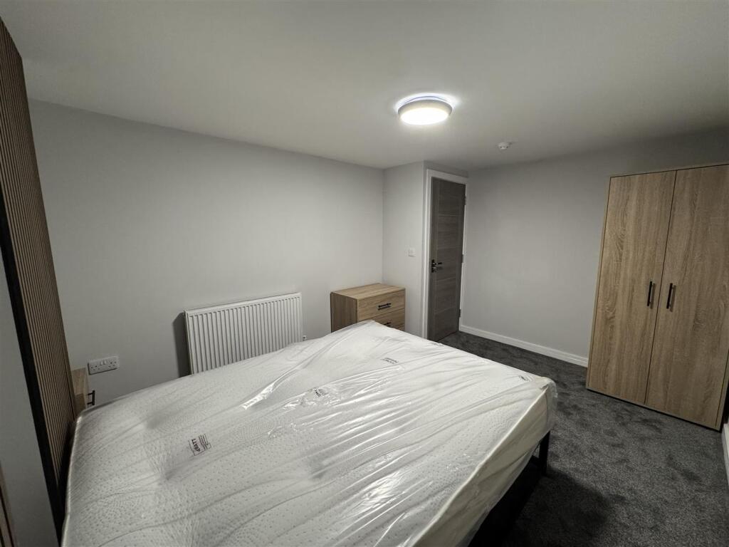 House in Mansfield, Berry Hill - View 2