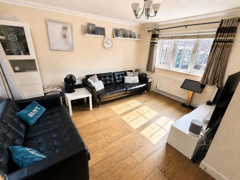House in Romford - View 4