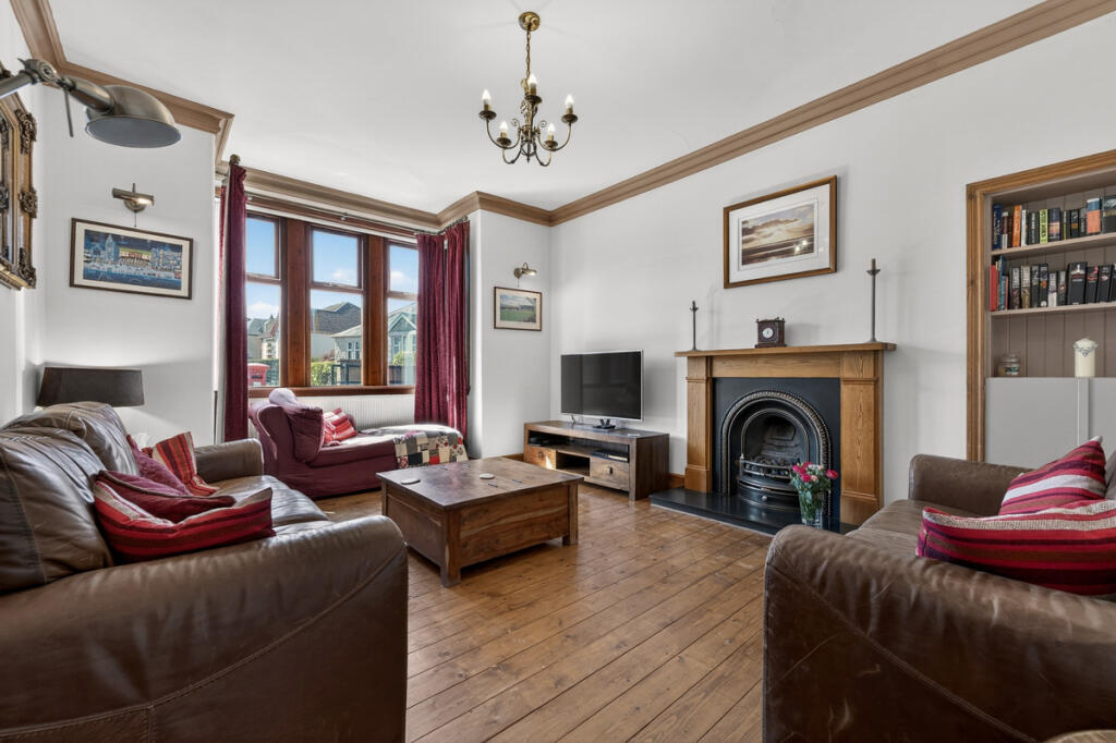 52 Kingsknowe Drive, Edinburgh, EH14 photo 2