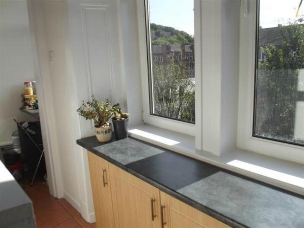 Apartment in Glasgow - More