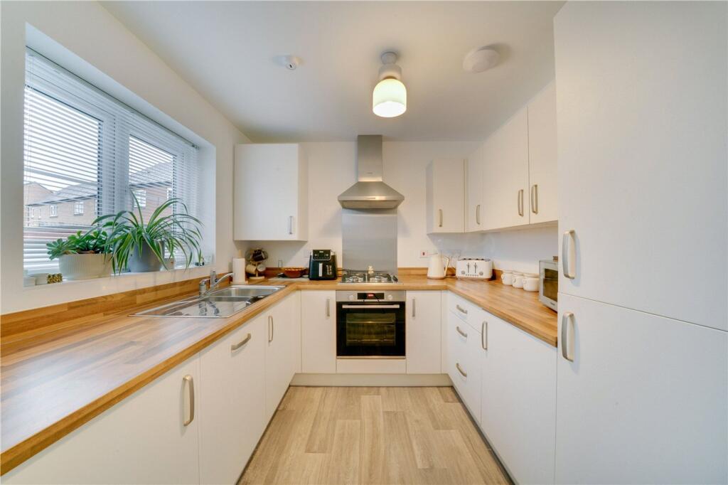 41, Westminster Way, Priorslee, TF2 photo 3